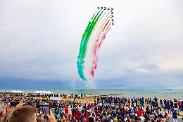 Jesolo Air Show 2025, debutta la Marina Militare: nei cieli anche Harrier e F-35B