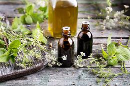 Fitovigilanza e farmacista: quando “naturale” non significa “senza rischi”