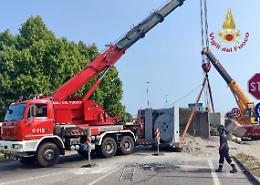 Scontro tra corriera e camion a Resana: due i feriti e traffico bloccato per ore