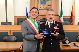 Padova, il Sindaco consegna il Sigillo della Città al Generale Stefanizzi