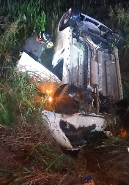 Auto si capovolge a Roncade: 31enne soccorsa dai vigili del fuoco