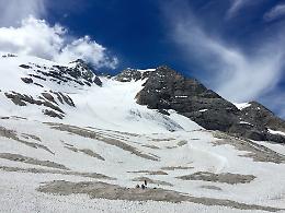 Marmolada, tre anni dopo la tragedia: Zaia ricorda le vittime e celebra l’impegno dei soccorritori