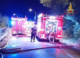 Incendio in un deposito a Villafranca Padovana: autostrada A4 chiusa tra Grisignano e Padova Ovest
