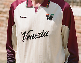 Venezia FC e NOCTA: ecco la maglia Away 2025/26