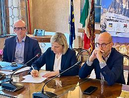 Sanità veneta, firmato l’accordo sul riparto fondi: 350 euro in welfare per ogni dipendente