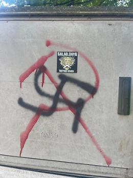 Degrado, simboli d’odio e vandalismi al parco Francesca Morvillo di Mirano