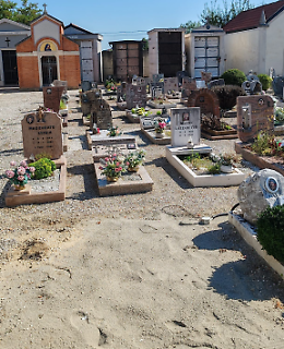 Albignasego, completata la riqualificazione dei cimiteri comunali: “Luoghi di memoria da custodire con rispetto”