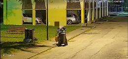 Beccato dall’occhio elettronico: 33enne multato per abbandono rifiuti in via Campania