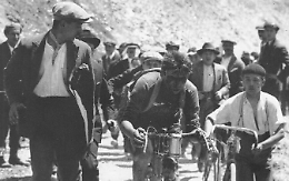 Sulle orme di Bottecchia: Colle Umberto celebra il centenario del Tour con una ciclostorica d’altri tempi