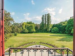 “Brilli di luna”: poesia, musica e arte nel parco di Villa Caverzani a Gaiarine