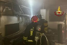 Principio d’incendio in una vecchia stalla a Sandrigo: fiamme domate dai Vigili del Fuoco