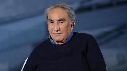 Addio a Emilio Fede, storico volto del Tg4: si è spento a 94 anni