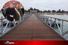 Venezia, torna il ponte votivo per San Michele: un cammino sospeso tra memoria e speranza