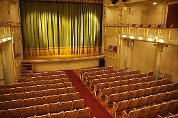 Al Teatro Comunale di Thiene uno spettacolo comico a favore dei bimbi nati prematuri