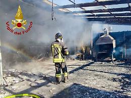 Incendio a Bovolenta: intervento tempestivo dei vigili del fuoco salva la casa