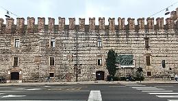 Verona rinnova le Mura Magistrali con un intervento conservativo sulle finestre di Largo Divisione Pasubio