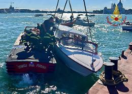 Incidente nautico davanti a Piazza San Marco: taxi acqueo travolto da un vaporetto