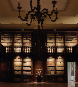 Verona svela i suoi tesori nascosti: viaggio esclusivo nella Biblioteca Capitolare e nel Duomo