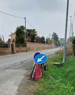 Cartura. Via Padova: la condotta idrica “fa acqua”  