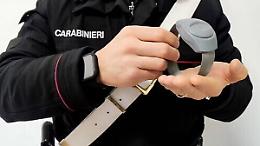 Campodoro, perseguita l’ex e diffonde foto intime: scatta l'obbligo del braccialetto elettronico