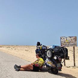 Da Rovigo a Dakar: 10.500 chilometri in Vespa fino al cuore dell’Africa