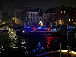 Venezia, spinelli sulle barche: fermati dai Carabinieri sette giovani
