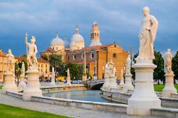 Le piazze più suggestive del Veneto: un viaggio tra storia, arte e vita sociale