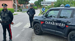 Lite in un locale di Campo San Martino: 69enne minaccia un uomo con un coltello