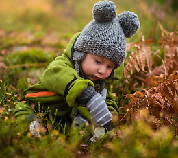 Schio si colora di blu per i diritti dei bambini: il Municipio come simbolo di ascolto e rispetto