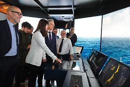 Il ministro Bernini in visita all’Accademia Logistica & Mare di Venezia