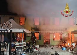 Codevigo, abitazione in fiamme nella notte: anziano accompagnato al pronto soccorso per controlli