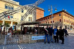 Montebelluna inaugura un presepe artistico stabile grazie a Banca Prealpi SanBiagio