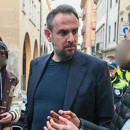 Aggressione a Treviso, 26enne preso a pugni nel sottopasso della stazione: scatta la caccia all&rsquo;aggressore