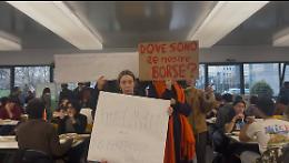 Flashmob alla mensa Piovego: gli studenti chiedono il pasto gratuito per chi resta senza borsa