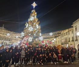 Venezia e Mestre si illuminano per le feste tra concerti, presepi itineranti e mercatini natalizi
