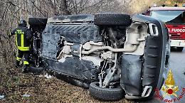 Incidente a Sedico: auto esce di strada sulla SR 203, conducente illeso