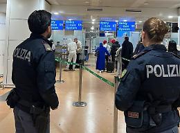 Due ricercati arrestati all&rsquo;aeroporto Marco Polo di Venezia: operazione della Polizia di Stato