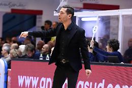 Scossa in casa Treviso Basket: Rossi sollevato dall&rsquo;incarico, Nicola favorito per la panchina