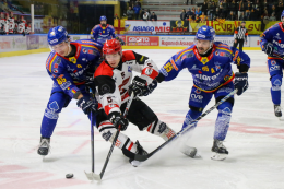 HC Migross Asiago pronto a scendere sul ghiaccio sloveno contro lo Jesenice, in una sfida che sa di storia dell'hockey alpino