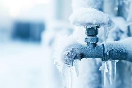 Contatori dell&rsquo;acqua a rischio gelo in Veneto: come proteggere gli impianti domestici prima che il freddo causi danni