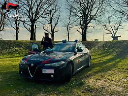 Hashish nel parco pubblico: arrestato 25enne dopo il tentativo di fuga