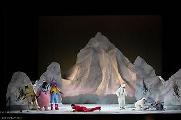 &ldquo;Piccolo Orso e la Montagna di ghiaccio&rdquo; incanta i giovani spettatori al Teatro Malibran di Venezia