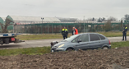 Incidente a Saonara: auto fuori strada, nessun ferito grave
