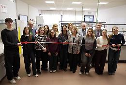 Mirano, inaugurato il nuovo laboratorio di scienze del Liceo Majorana-Corner