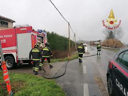 Vigili del Fuoco in azione a Castelnovo Bariano: messa in sicurezza dopo la fuoriuscita di un mezzo pesante