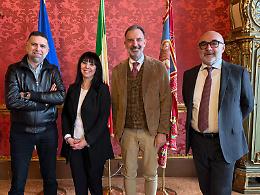 Murano, il vetro artistico tra tradizione e futuro: la Regione punta su scuola e imprese