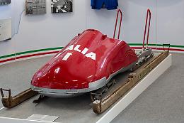 Il bob con cui Eugenio Monti vinse l'oro esposto a Casa Italia a Milano