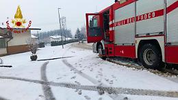 Forte nevicata in provincia di Belluno, i Vigili del Fuoco al lavoro per gestire le emergenze