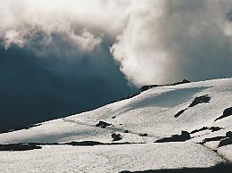 Valanga al passo San Pellegrino: due scialpinisti soccorsi e trasportati in ospedale