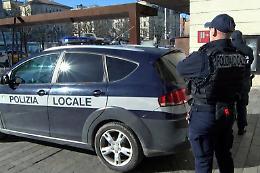 La Polizia Locale blocca tentativo di truffa in piazzale Stazione: in fuga uno dei due criminali